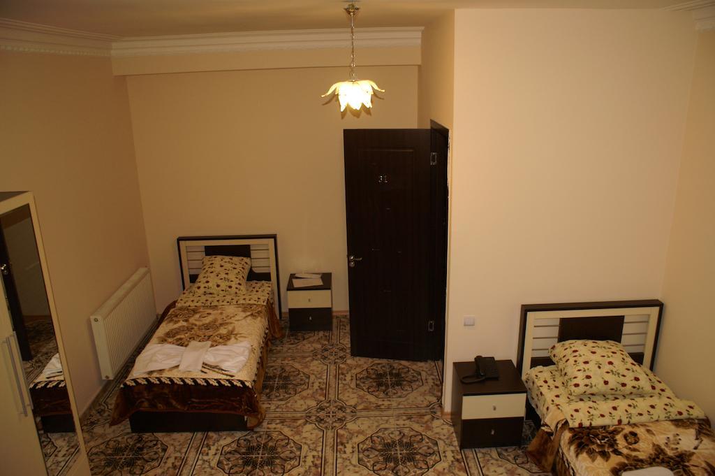 Europa+T Hotel Tbilisi Exterior foto